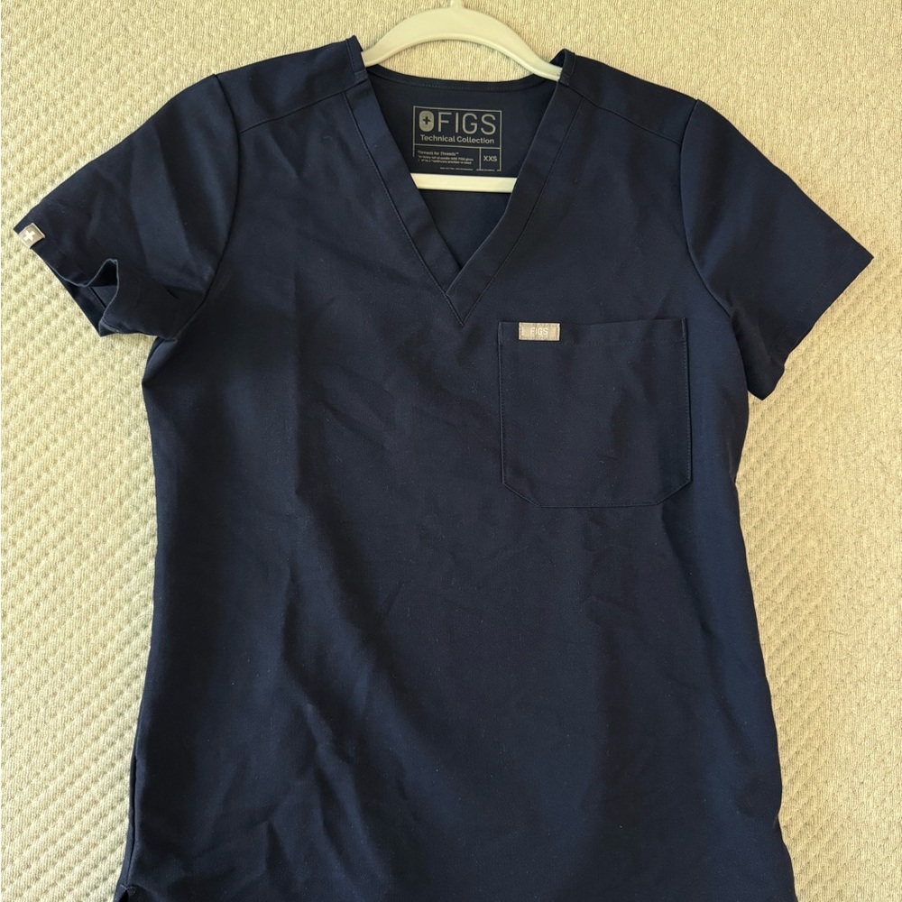 FIGS Catarina One-Pocket Scrub Top™